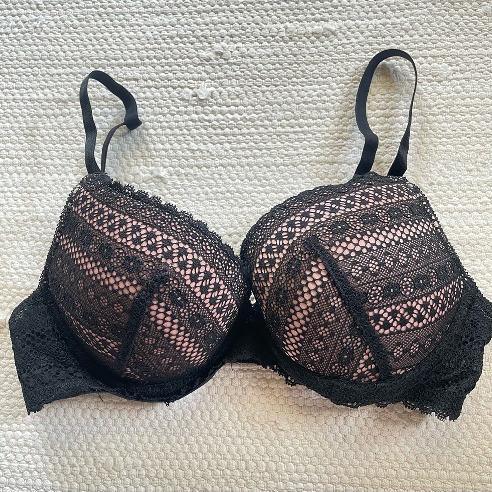 H&M Lace Black Pink Underwire Padded Push Up Bra Size 34B